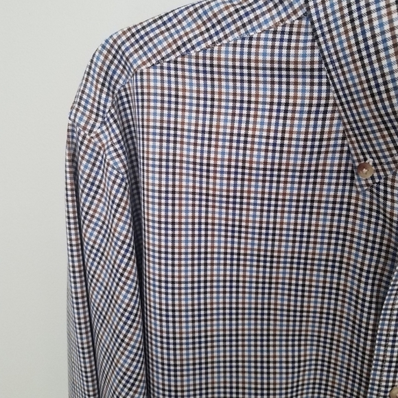 Jos A. Bank Mens Dress Button Down Travelers Collection Shirt Medium - Picture 2 of 5